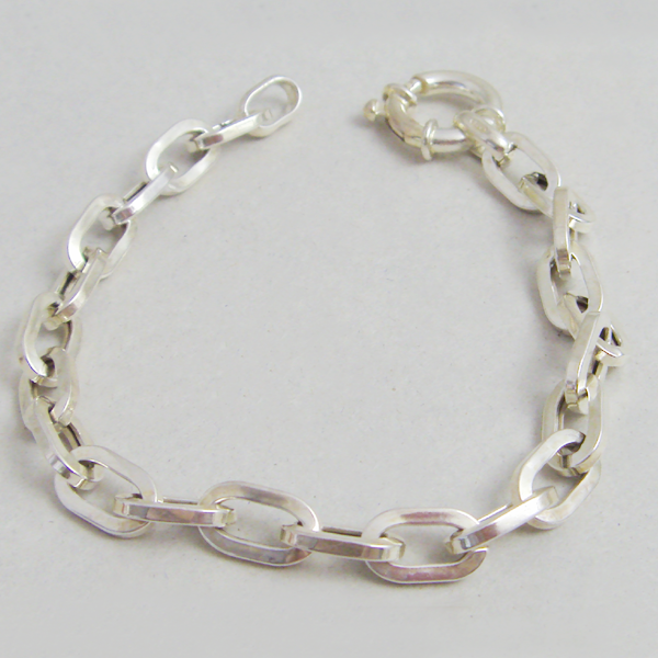 (b1248)Silver hollow bracelet Forcet style.