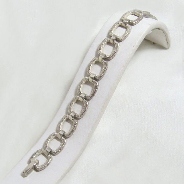 (b1264)Pulsera de plata con eslabones cuadrados.