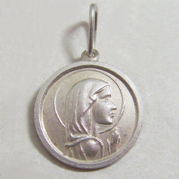 (p1093)Silver medal motif Virgin Mary.