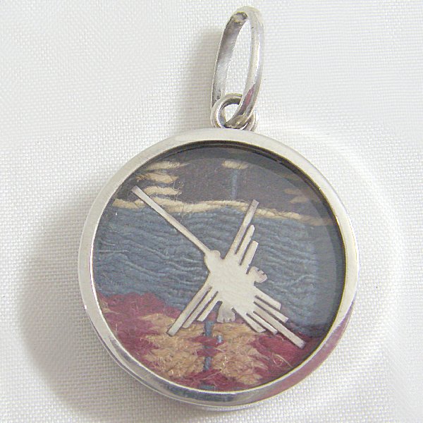 (p1143)Colgante de plata con imagen interior de colibri.