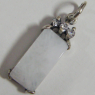 (p1251)Colgante de plata con cuarzo rectangular.