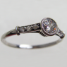 (r1185)Anillo de platino con brillantes.