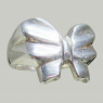 (r1219)Anillo de plata con motivo de moo.