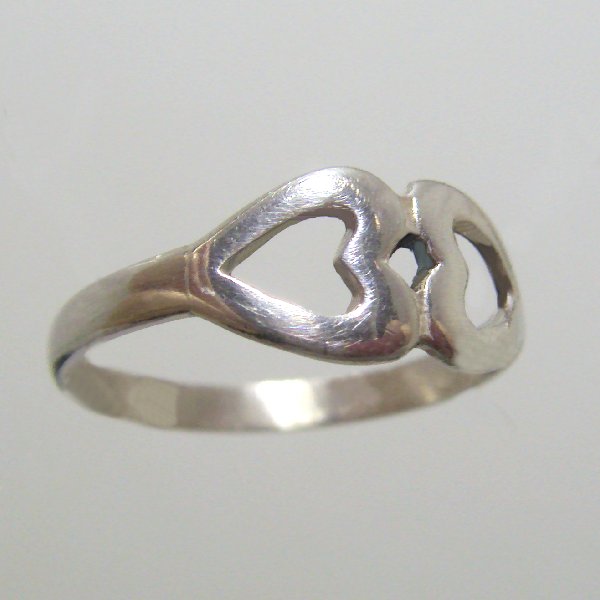 (r1254)Silver ring motif double heart.